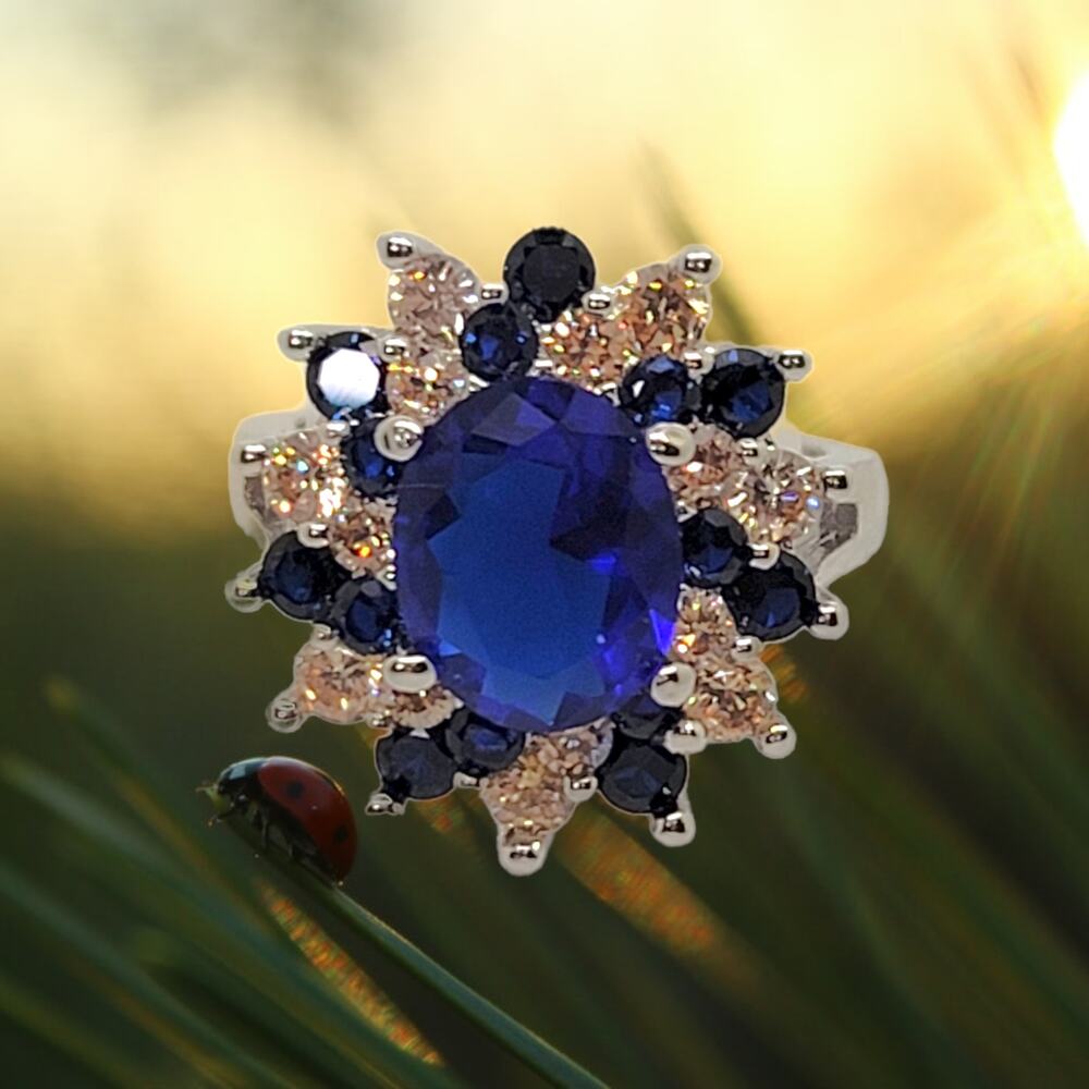 Beautiful Gold and Blue Sapphire Simulant Silver Cocktail Ring Sz 7